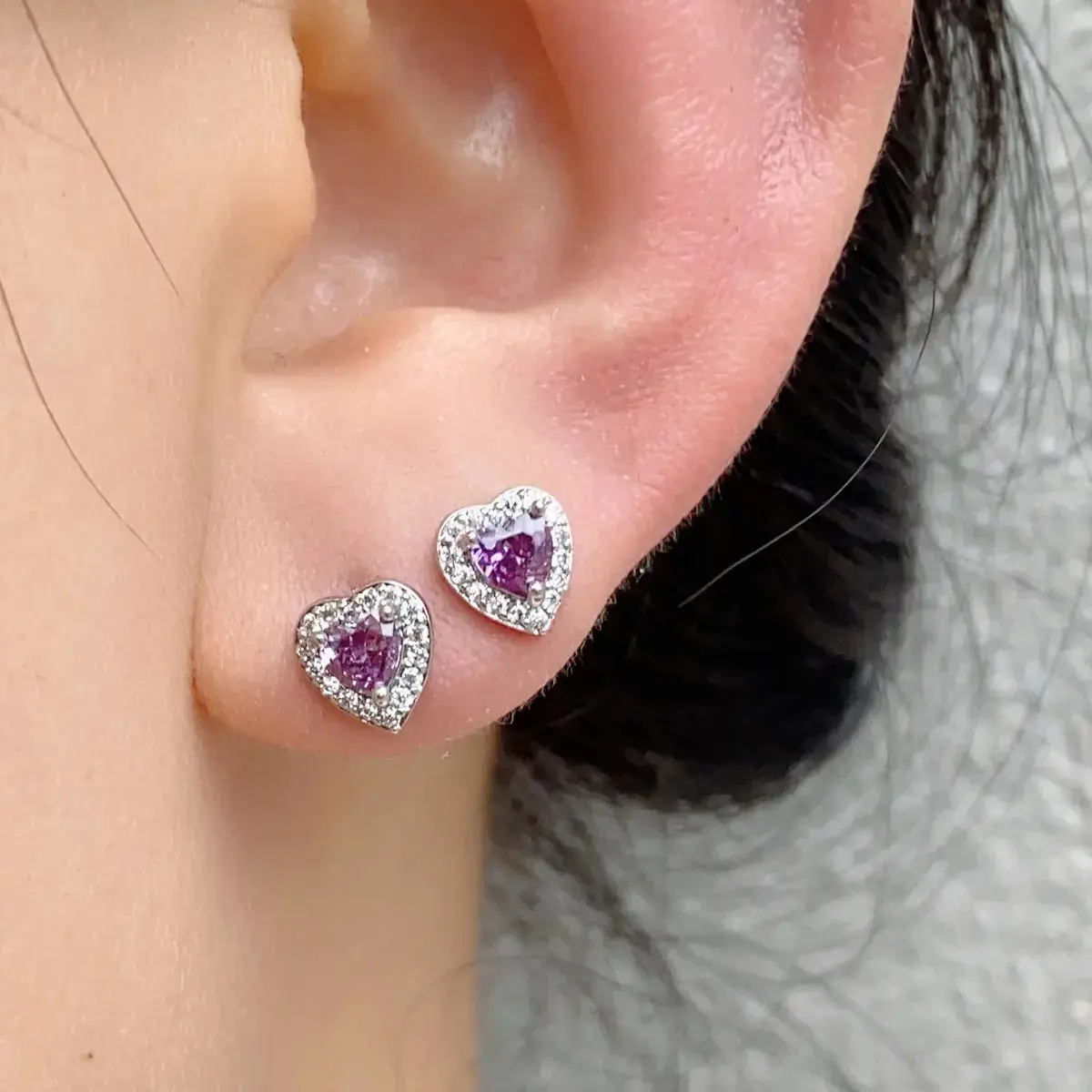 1Piece Silver Color Fashion Stainless Steel Heart Screw Bead Stud Earrings for Women Charm Ear Bone Piercing Jewelry Accessories