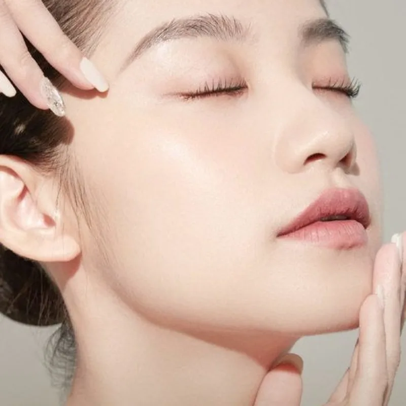 Fine Lines Smoothing & Firming Lotion Black Pearl Hydra Essence, Moisture Lock Lightweight Cream for Silky Soft Glowing