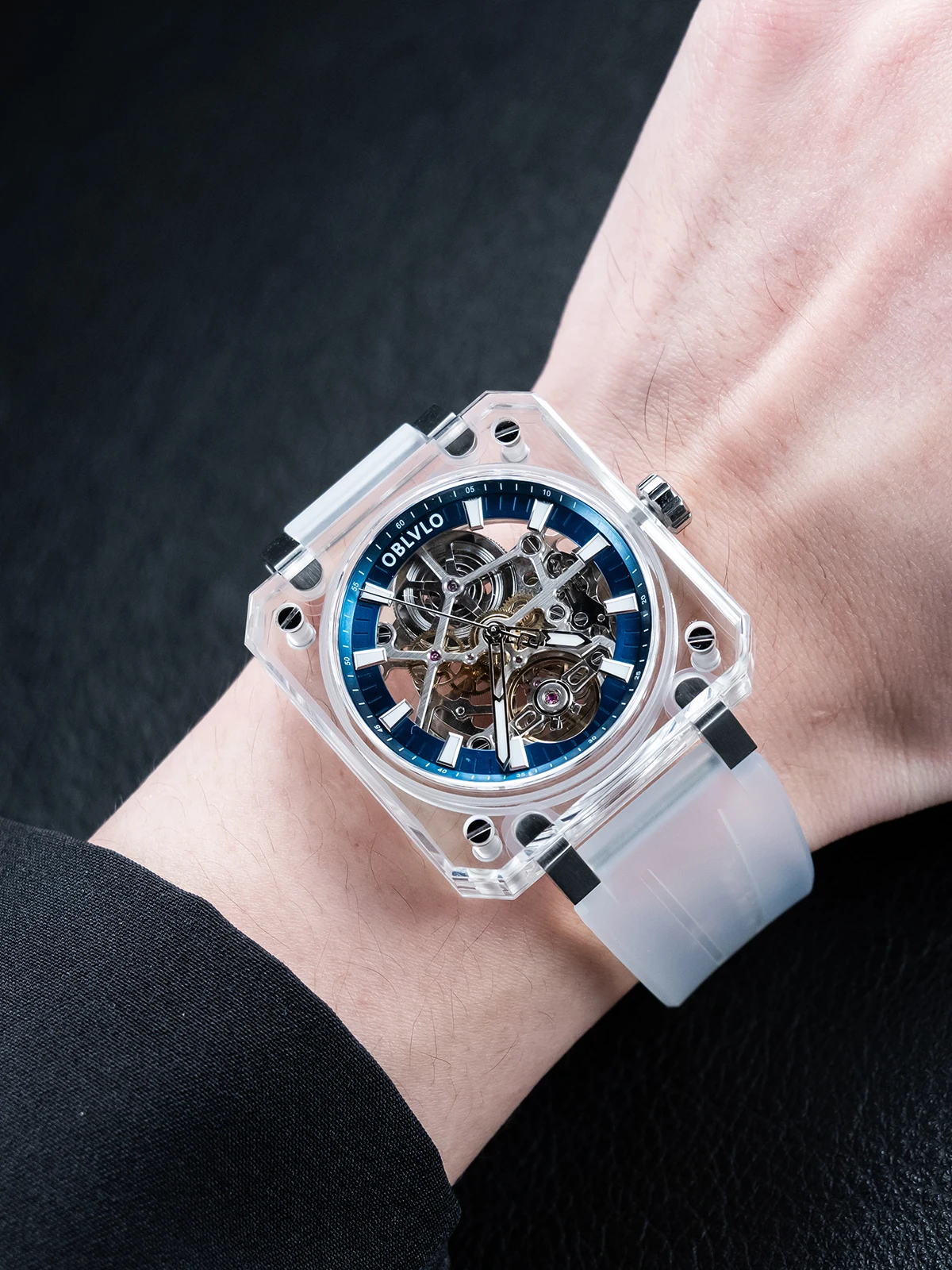 OBLVLO ساعة أوتوماتيكية للرجال مربعة الشكل من الأكريليك ساعة يد ميكانيكية 5ATM مقاومة للماء ياقوت مضيئة هيكل عظمي قرص 1A00 Mov.