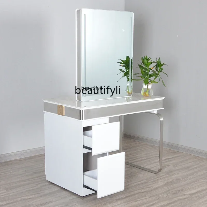 Yh Y Newbarber Shop…