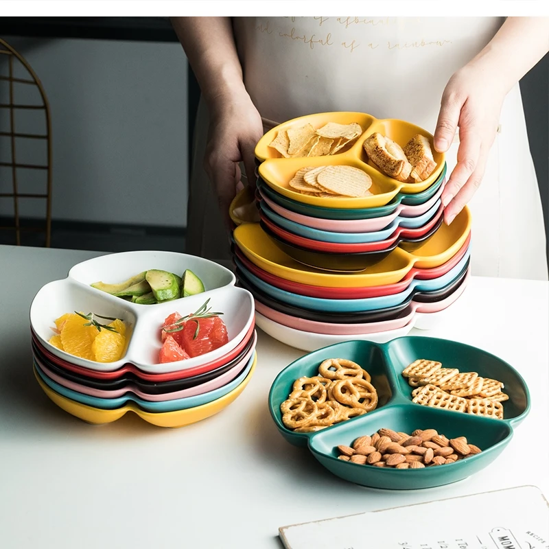 

Керамическая бытовая перегородка, посуда, ужин, гостиничный номер, сушеные три