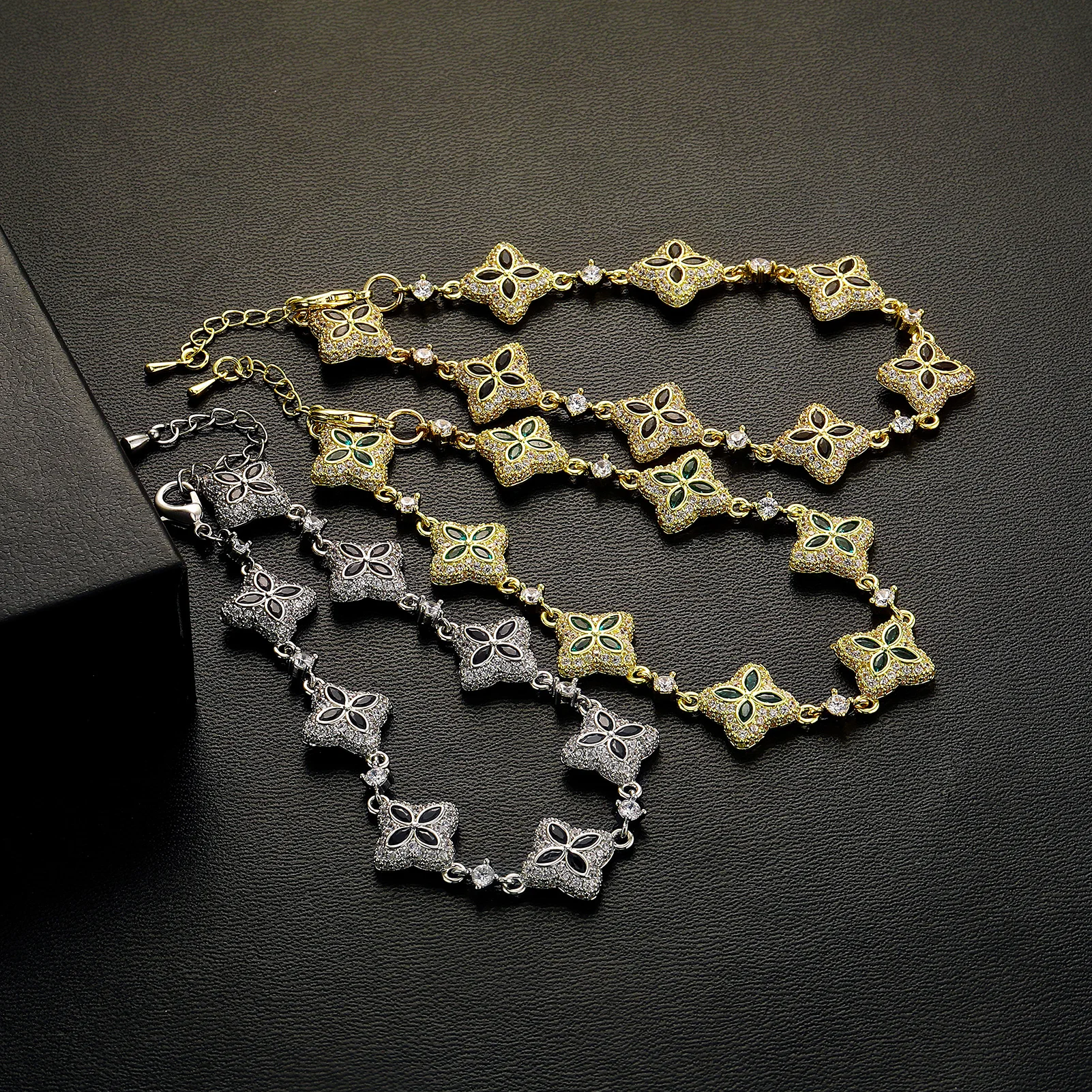 JINAO Hip-Hop Iced Out Grün-Schwarzes Glücksstern-Blatt 8 Blumen Luxuriöses Mode-Tennisarmband-Set Schmuck Geschenk für Männer – Detail 2