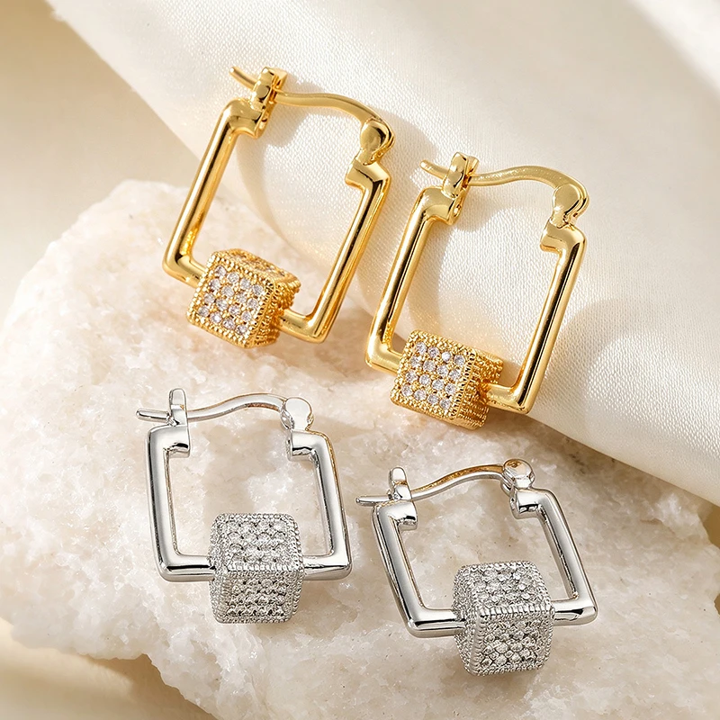 GANPUP Minimalistische Geometrische Quadratische Weiße Zirkon-Creolen für Frauen Koreanische Mode Neuer Schmuck Damengeschenk Party серьги – Detail 2