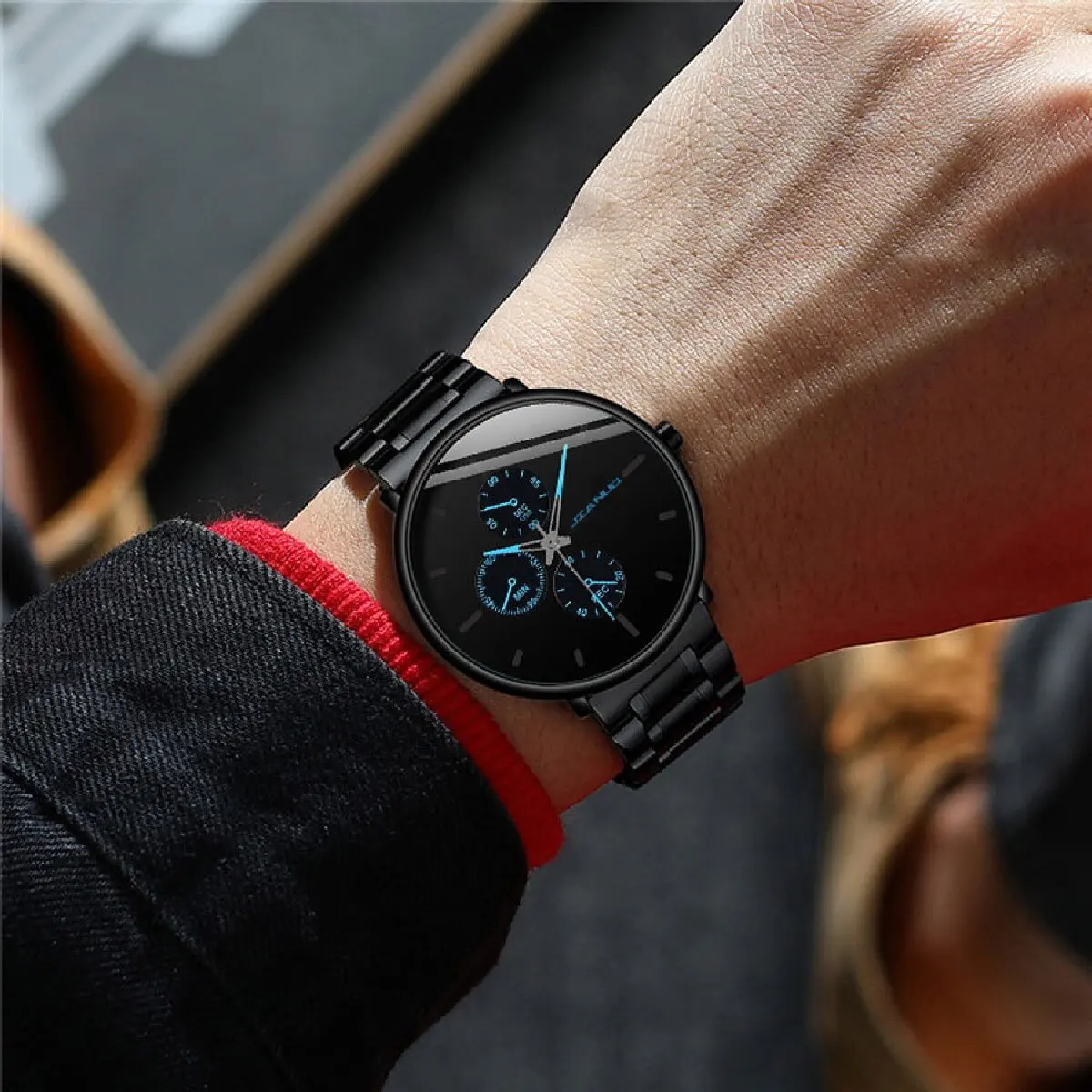 1Pcs Men\'s Casual Fashion Business Three Eyes Rose Needle Digital Steel Band Quartz Watch Designed For Classic Successful Men