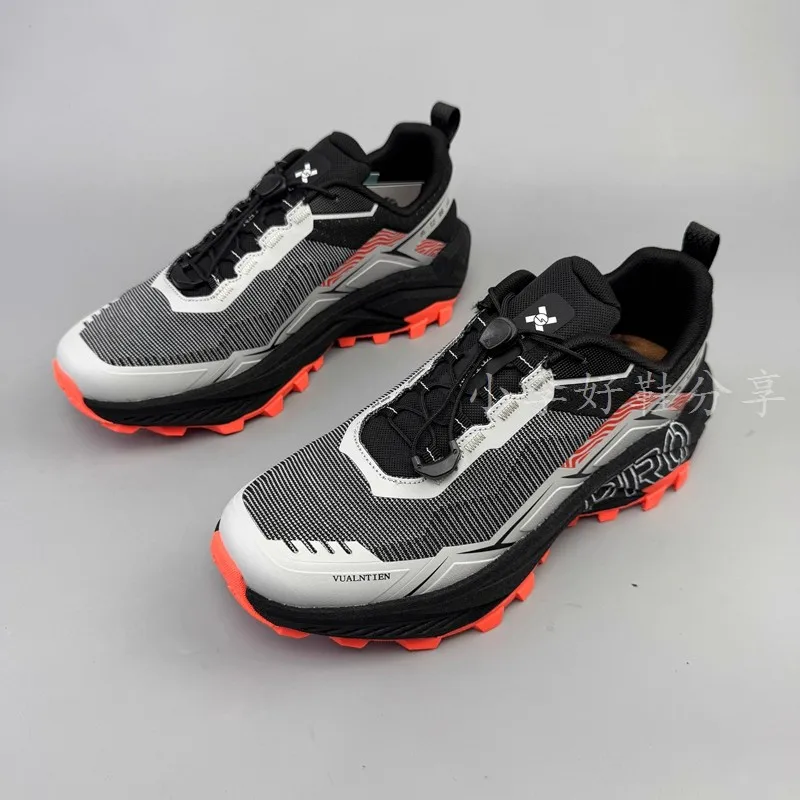 

2025 New Bestselling Breathable Professional Unisex Running Shoes Anti-Slip Training Track & Field Athletic Running Shoes