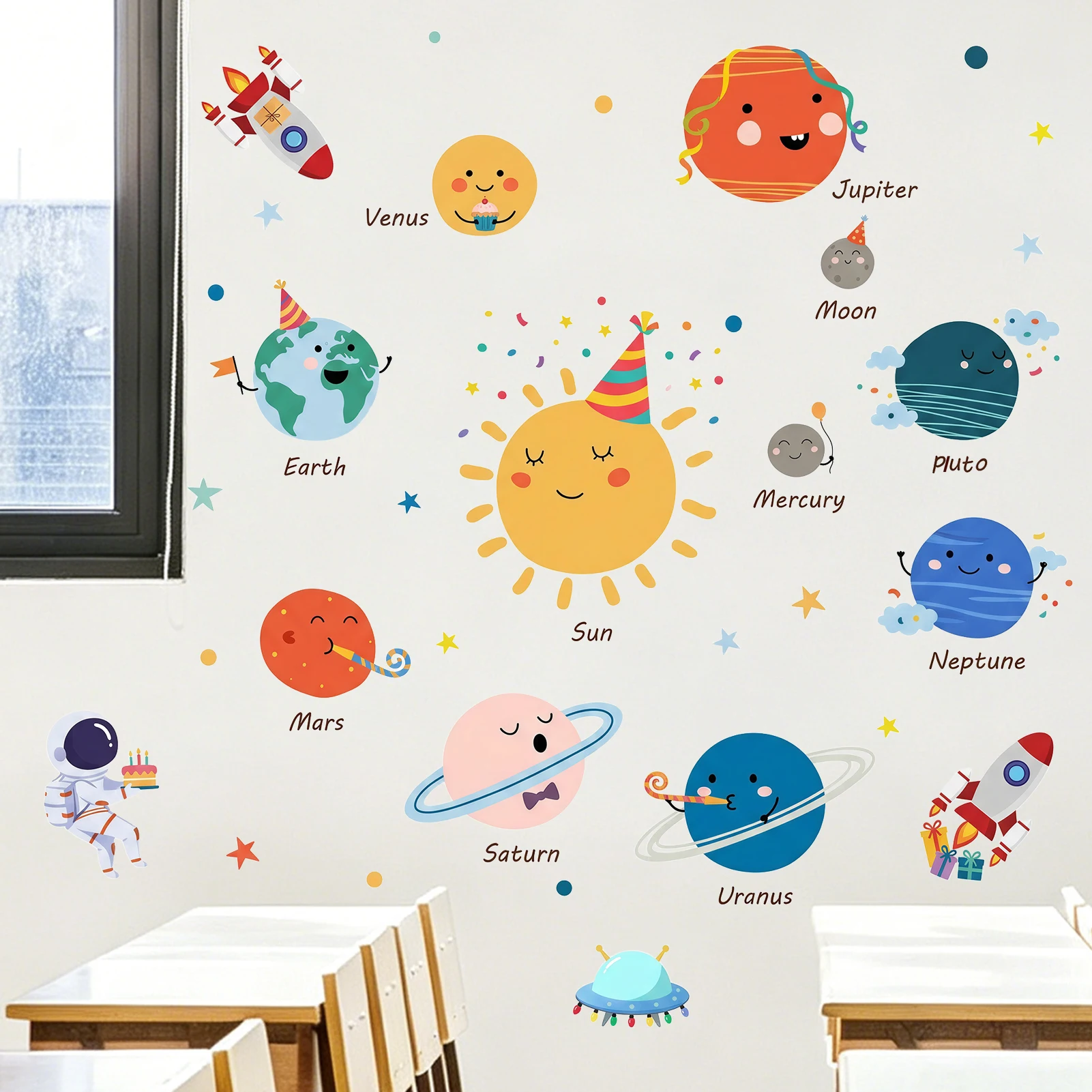 Autocollant mural pour fête sur le thème du système solaire, motif coloré de planètes, d'astronautes, de fusées et d'OVNI, autocollant mural amovible, à coller et à décoller, décoration intérieure