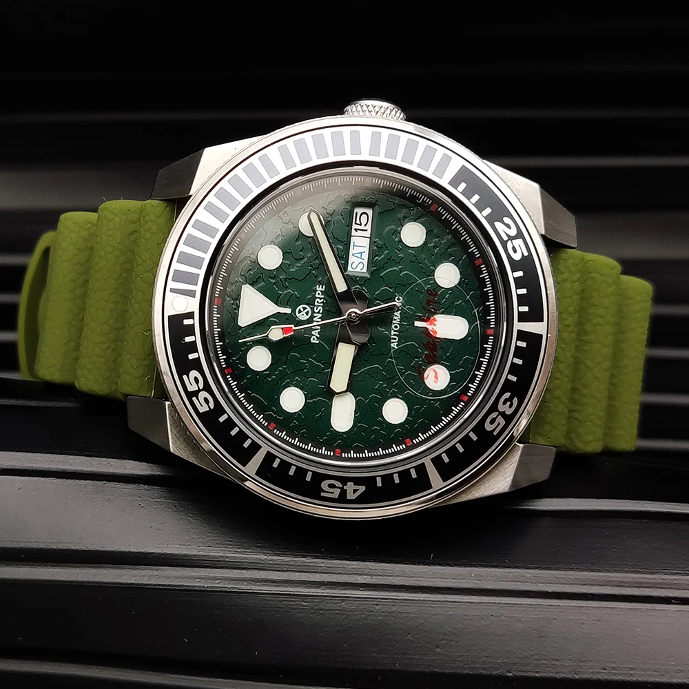 

Watch Business fashion sapphire glass mirror polished chassis 42mm automatic sports mechanical rubber strap NH35A