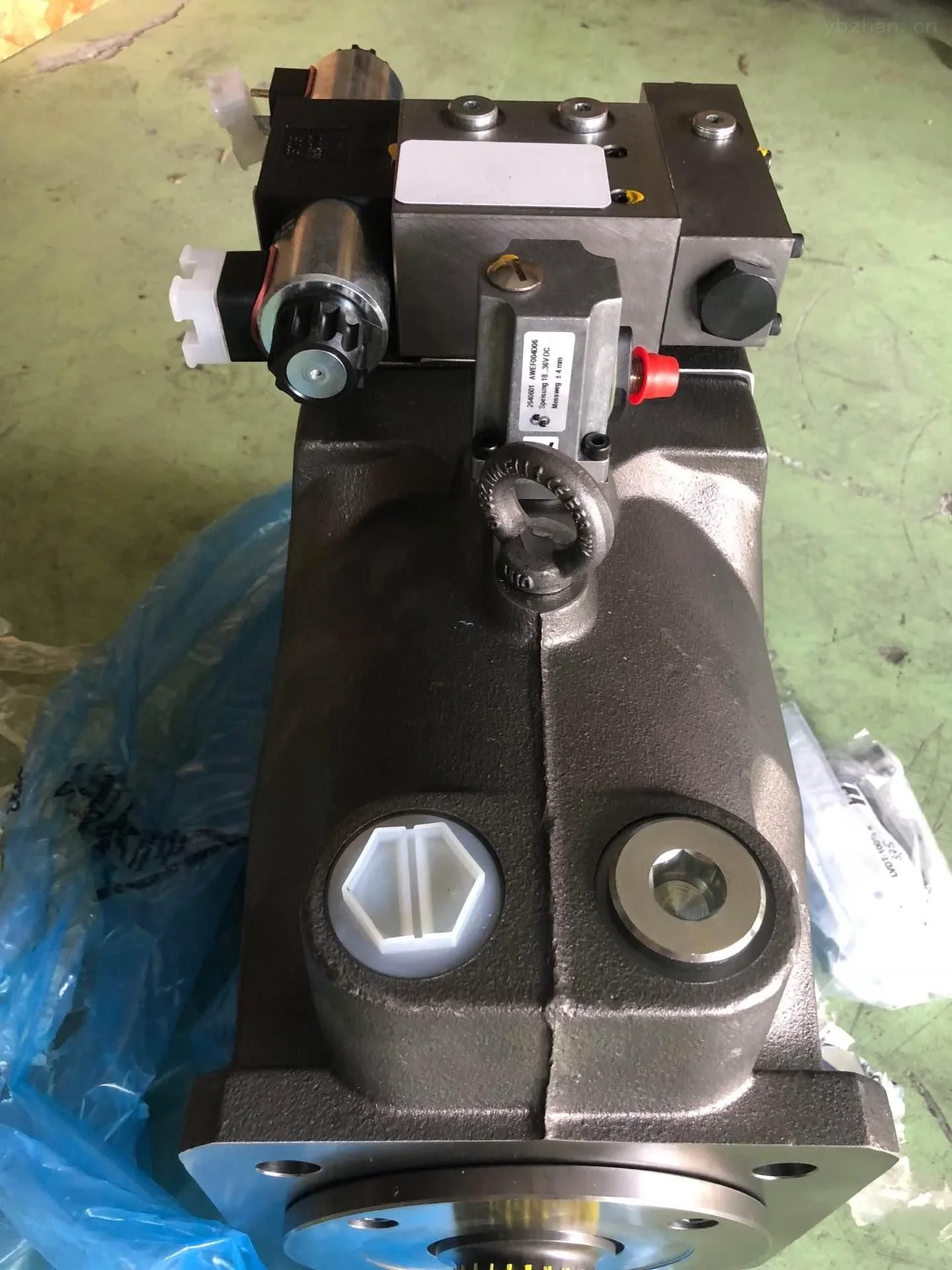 pompa a pistone PV140R1K1T1NFPV pompa a stantuffo assiale ad alta pressione