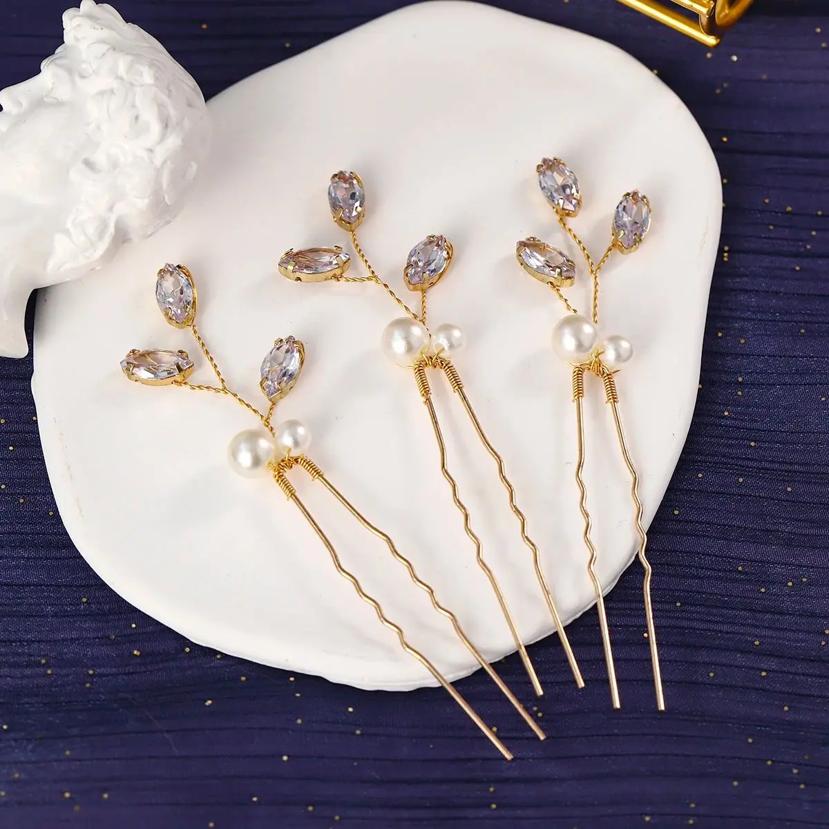 

Набор заколок ручной работы с кристаллами циркония и листьями, элегантные головные уборы для невесты, жемчужные u-образные заколки для волос для женщин, головные уборы для повседневной вечеринки