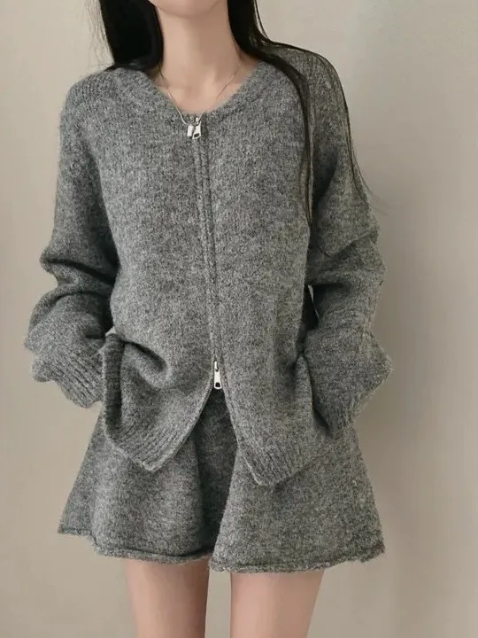 Setelan Dua Potong Wanita Musim Gugur Musim Dingin: Sweater Cardigan Korea Sle Long Sve dengan Ritsleting Ganda dan Rok A-Line Berpinggang Tinggi.