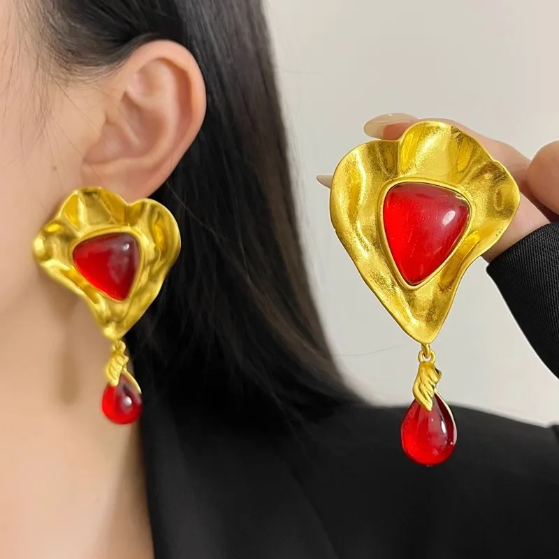 

French Vintage Large Earrings Unique Pleated Flower Acrylic Design Suitable for Womans Party Accessories