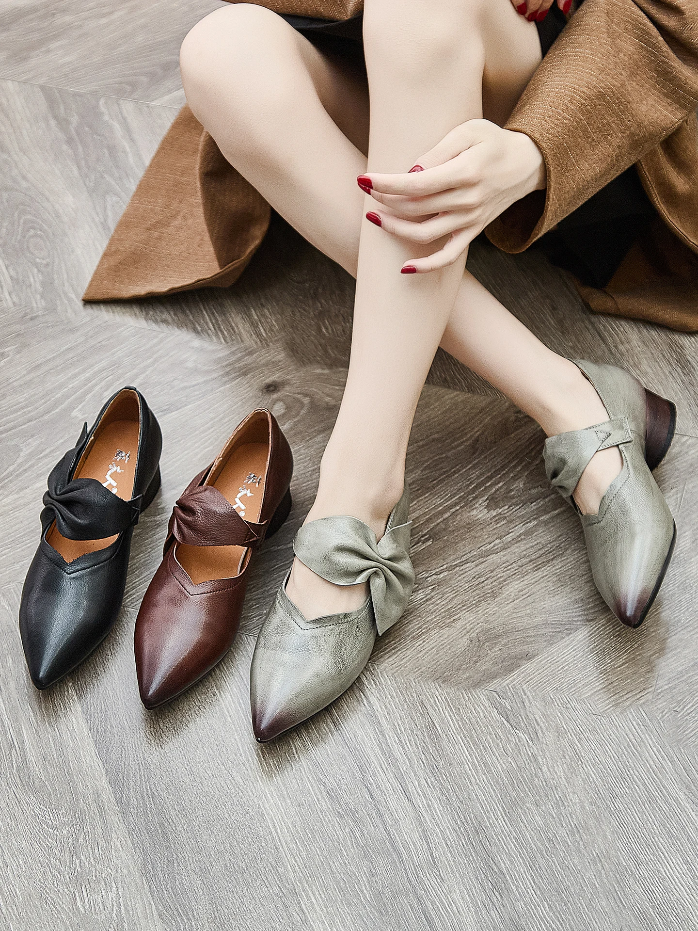 Trendy Pointed Toe Shoes Mary Janes Women's Fashionable Versatile Leather Slip-On Shoes Comfortable Spring Autumn Season