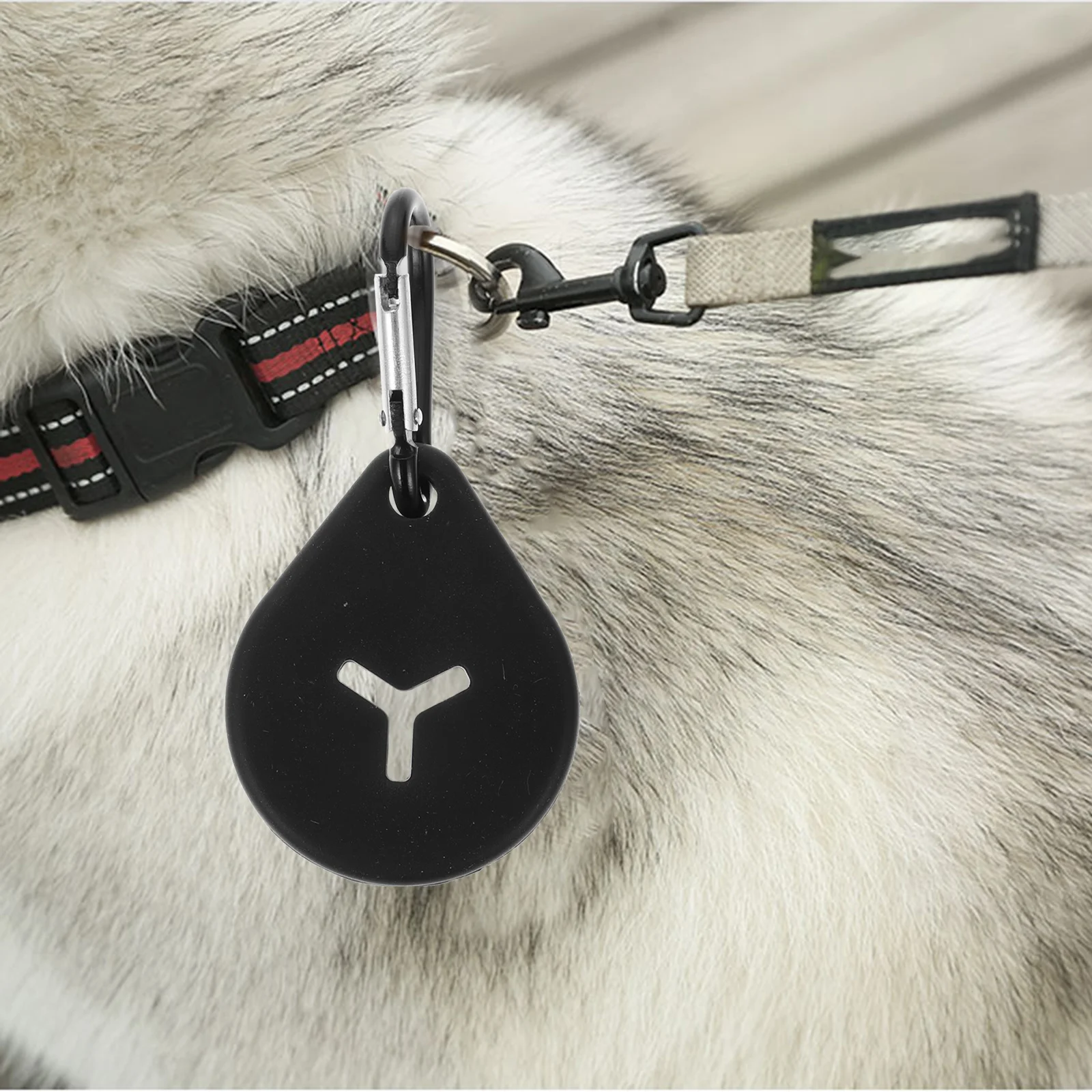 

2pcs Dog Poop Fixing Clip Portable Pet Garbage Bag Clamp For Walking Running Bike Outdoor Use Waste Bag Holder Pet Supplies