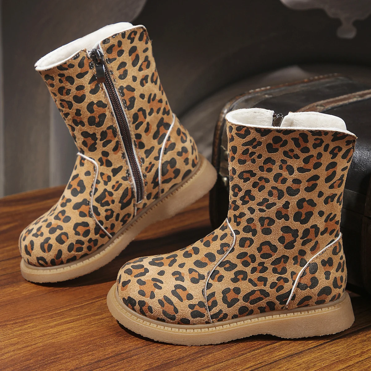 

Winter Snow Boots For Children PU Leather Leopard Print Plush Boots Thick Warm Cotton Shoes For Boy's Girl's Middle Calf Boots