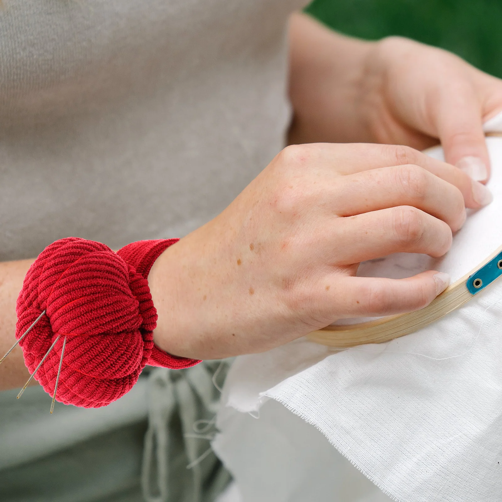 

Wrist Pin Cushion Sewing Tool Needle Holder Cute Cartoon Design Durable Corduroy Material for Embroidery and Quilting