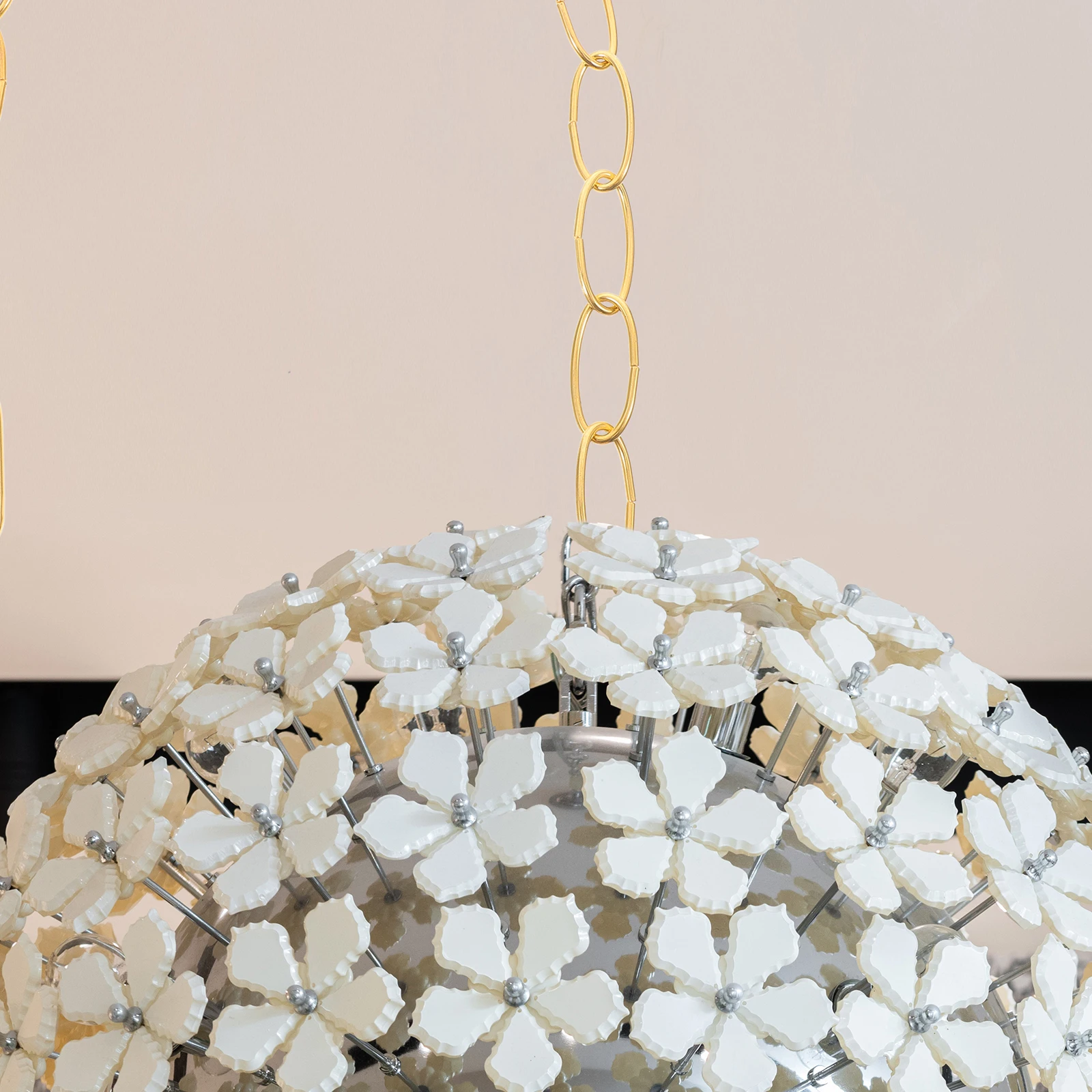 

Rustproof Durable Wrought Iron Lamp Fixture Ch Decoration Decorative Light Chain Heavy Duty Hanging Metal Chain