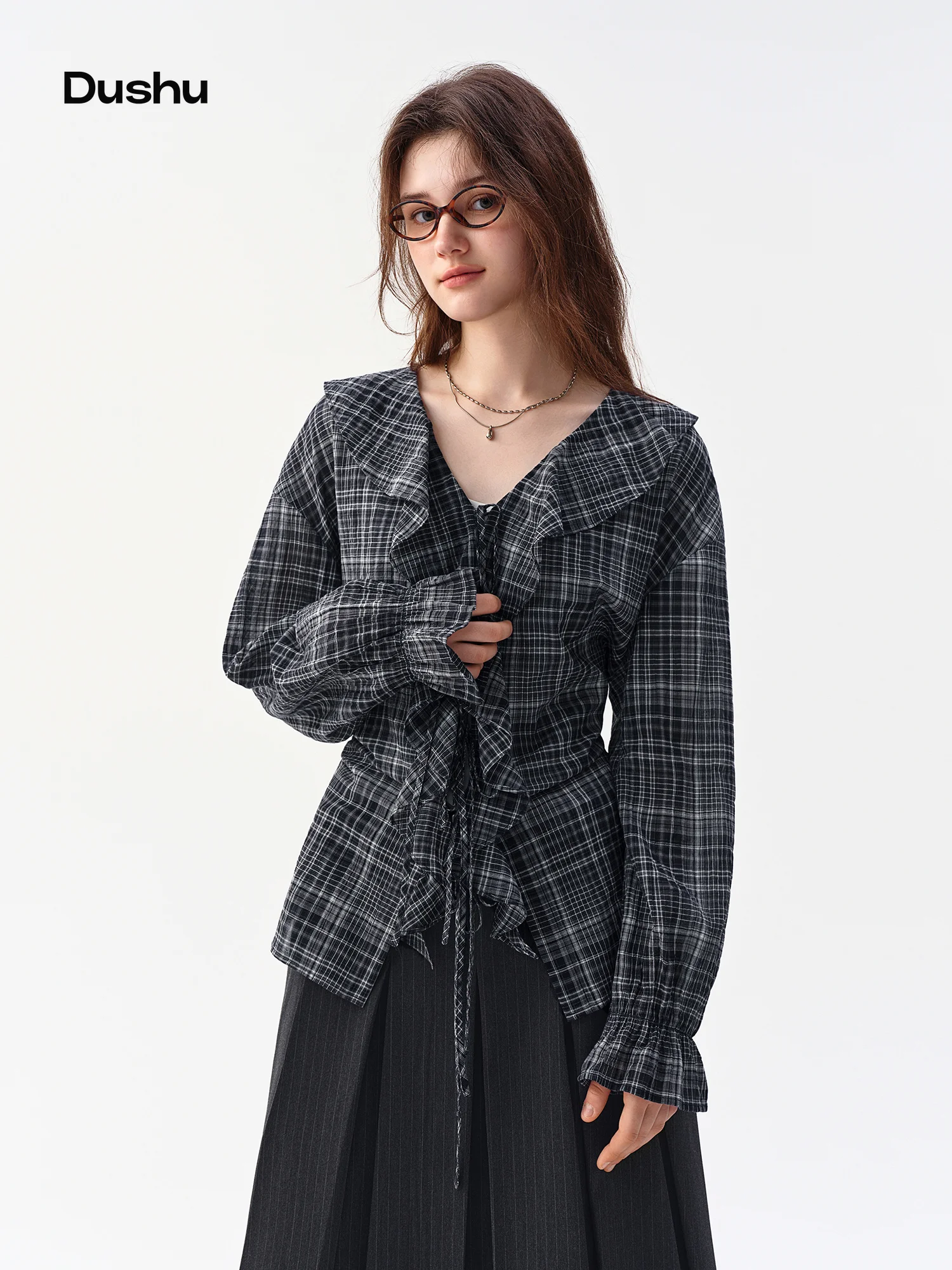 DUSHU 2026 Fall Women's V-Neck Plaid Long Sleeve Blouse with Ruffle Trim and Drawstring Waist - Fashion Forward Office Wear