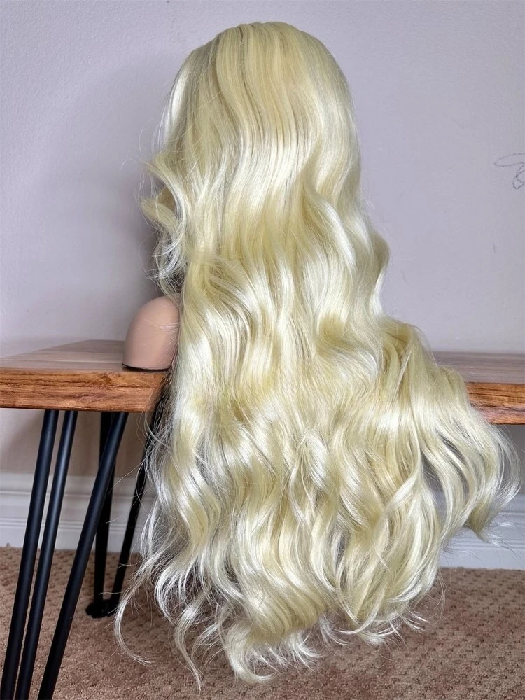 شعر مستعار أشقر 613P دانتيل أمامي الجزء الأوسط مموج بطبقات 26 بوصة طويلة الحرارة موافق