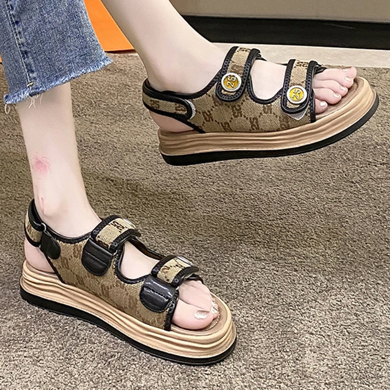 Fashion Women Summer Slippers Thick Bottom Simple Design Luxury Outdoor Non-Slip Sandal Flip Flop Casual Shoes For Female 36-40