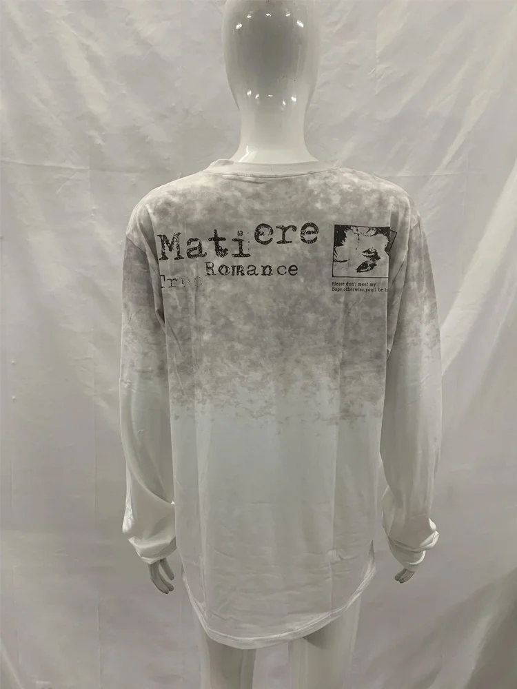 Japanese Subculture White Spray Dirty Portrait Guitar Print Long-Sleeved T-Shirt Y2k Men Women Hip-Hop Gothic Loose Casual Tops