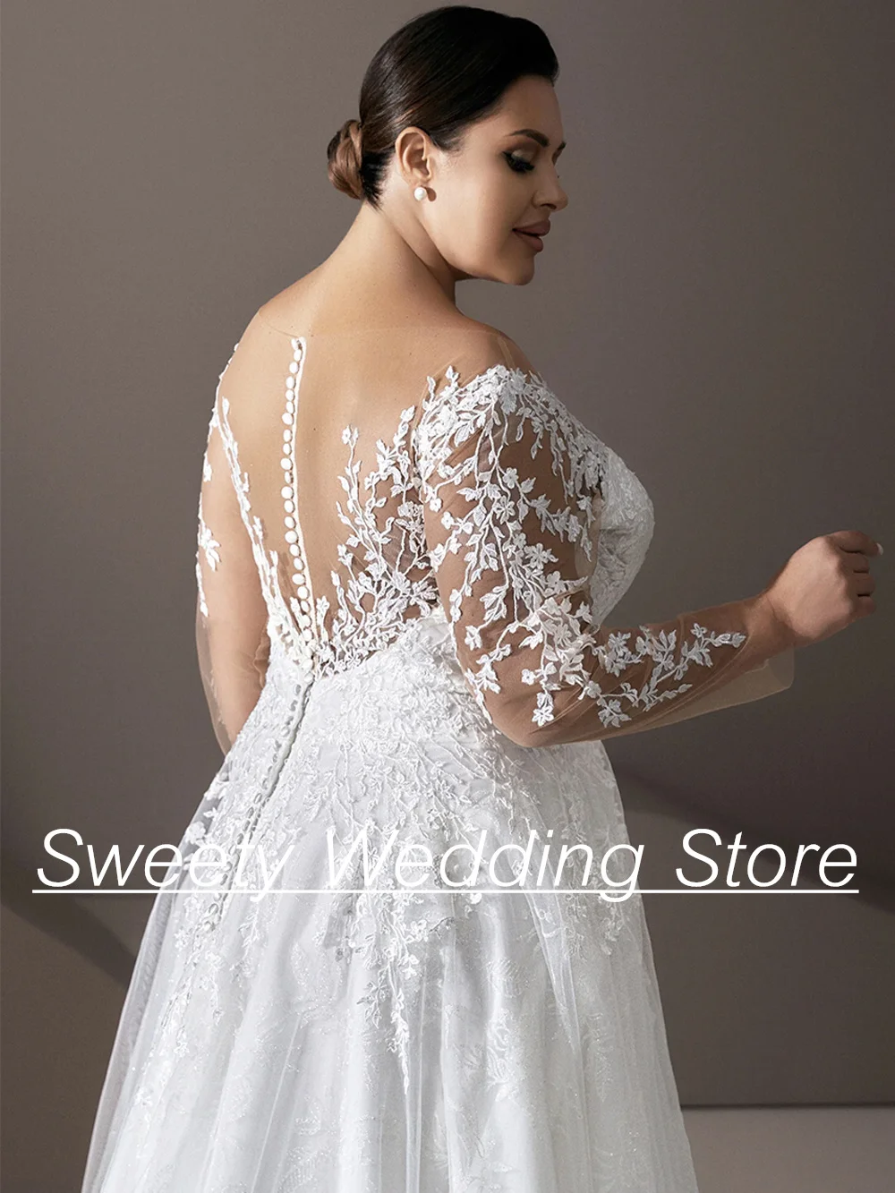 Plus Size Wedding Dress for Woman Customized Illusion Long Sleeves Scoop Lace Applique Tulle A Line Bridal Gown Robe De Mariee