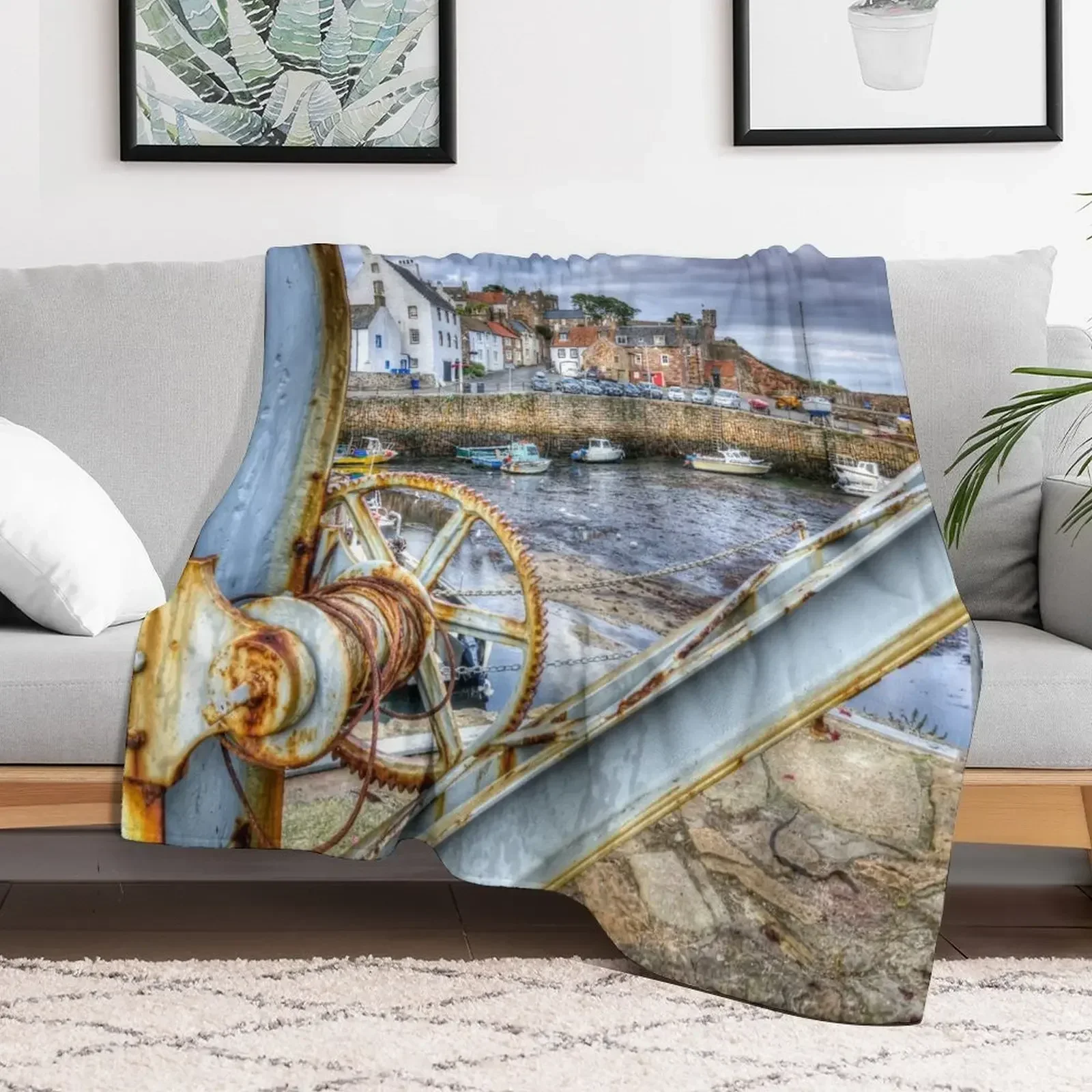 

Crail Harbour In The East Neuk Of Fife Scotland Throw Blanket Stuffeds Sofa Quilt Nap Blankets Picnic for winter Retros Blankets