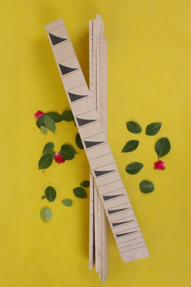 

Yinfente 24 лада, электрическая фотолампа для 25,5 дюймового грифа гитары, черный треугольник со шкалой, запчасти для гитары DIY