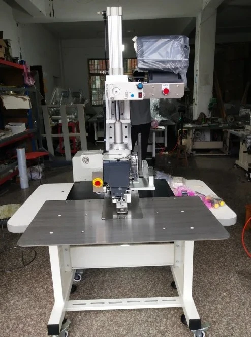 Automatic Cushion Tacking Sewing Machine for Pillow Car Seat Pet Mat Cushion