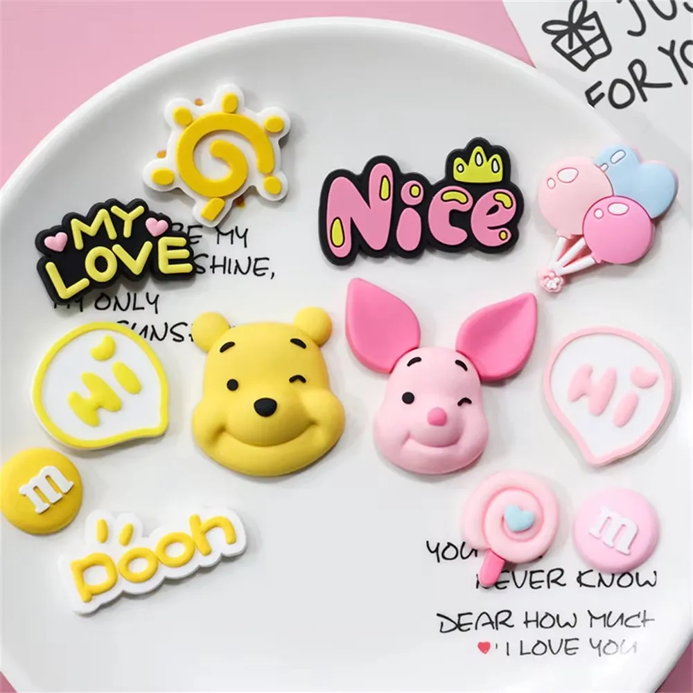 New 6 sets of MINISO cartoon cute little bear and strawberry bear charm shoe buckles PVC men's and women's sandals shoe buckles