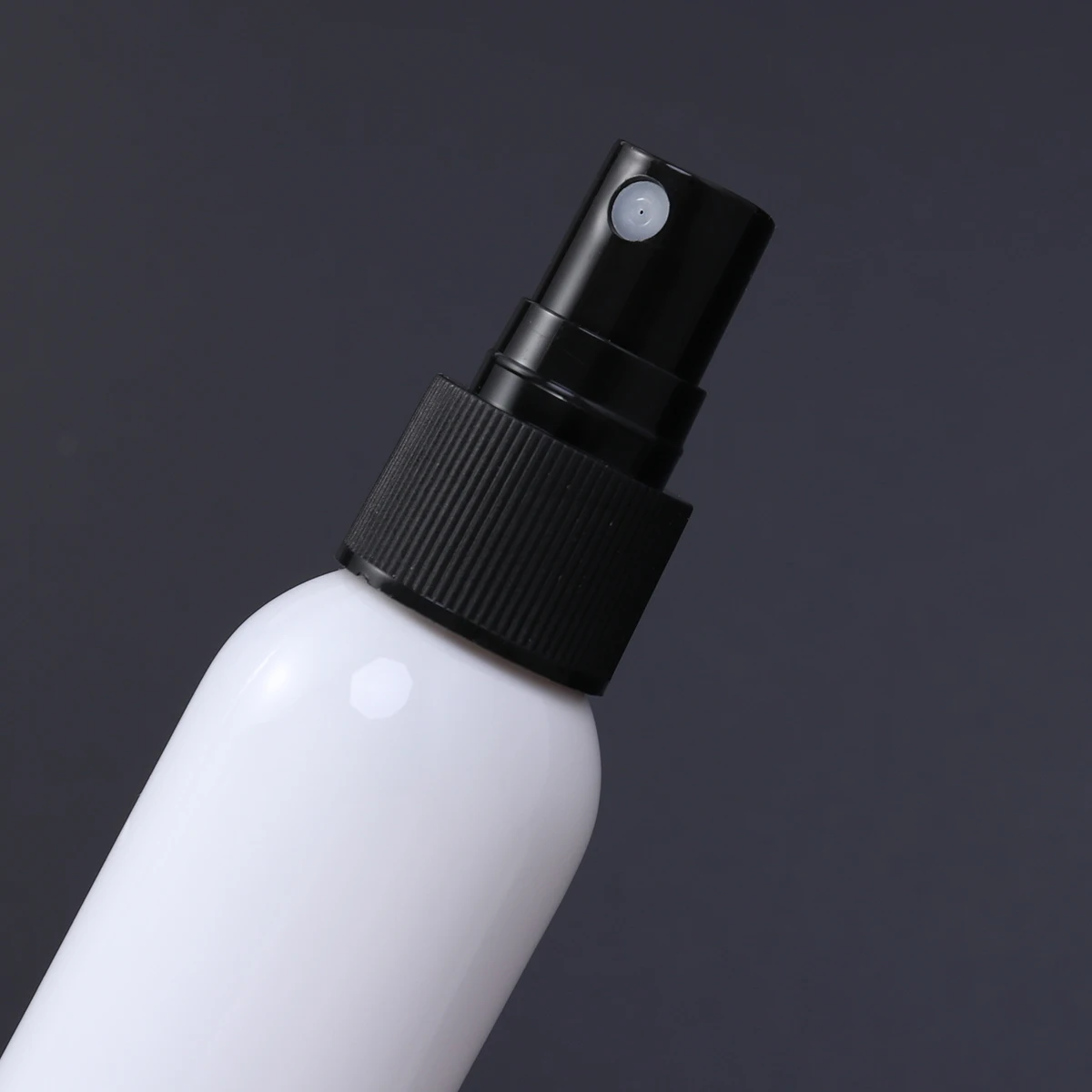 

60 Ml Travel Bottles Toiletries Containers Leakproof Empty Tubes Refillable Mini Compact Plastic Shampoo Lotion Sprayers