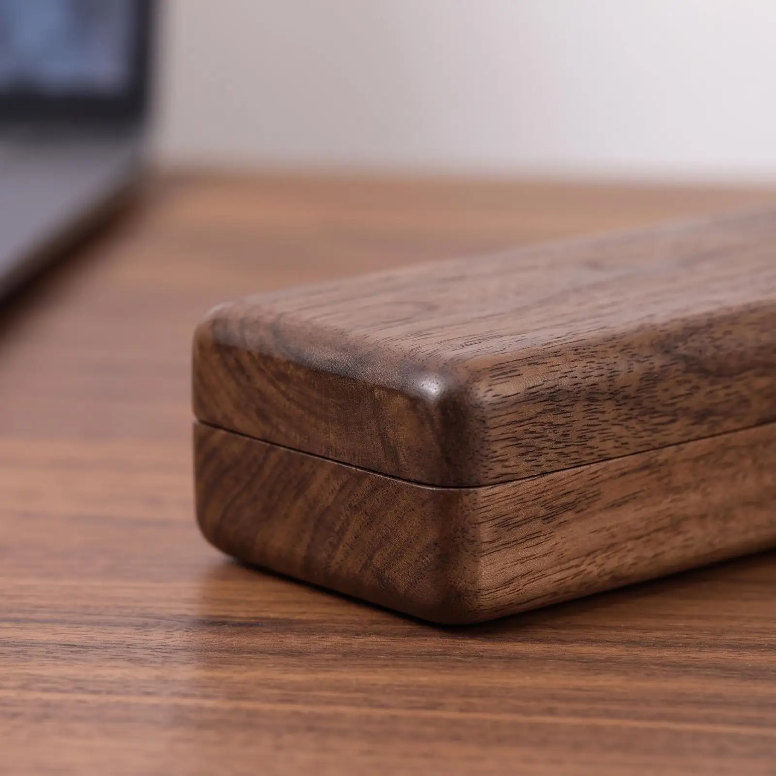 Wooden Eyeglass Case Solid Wood Walnut Glasses Case Retro for Travelers
