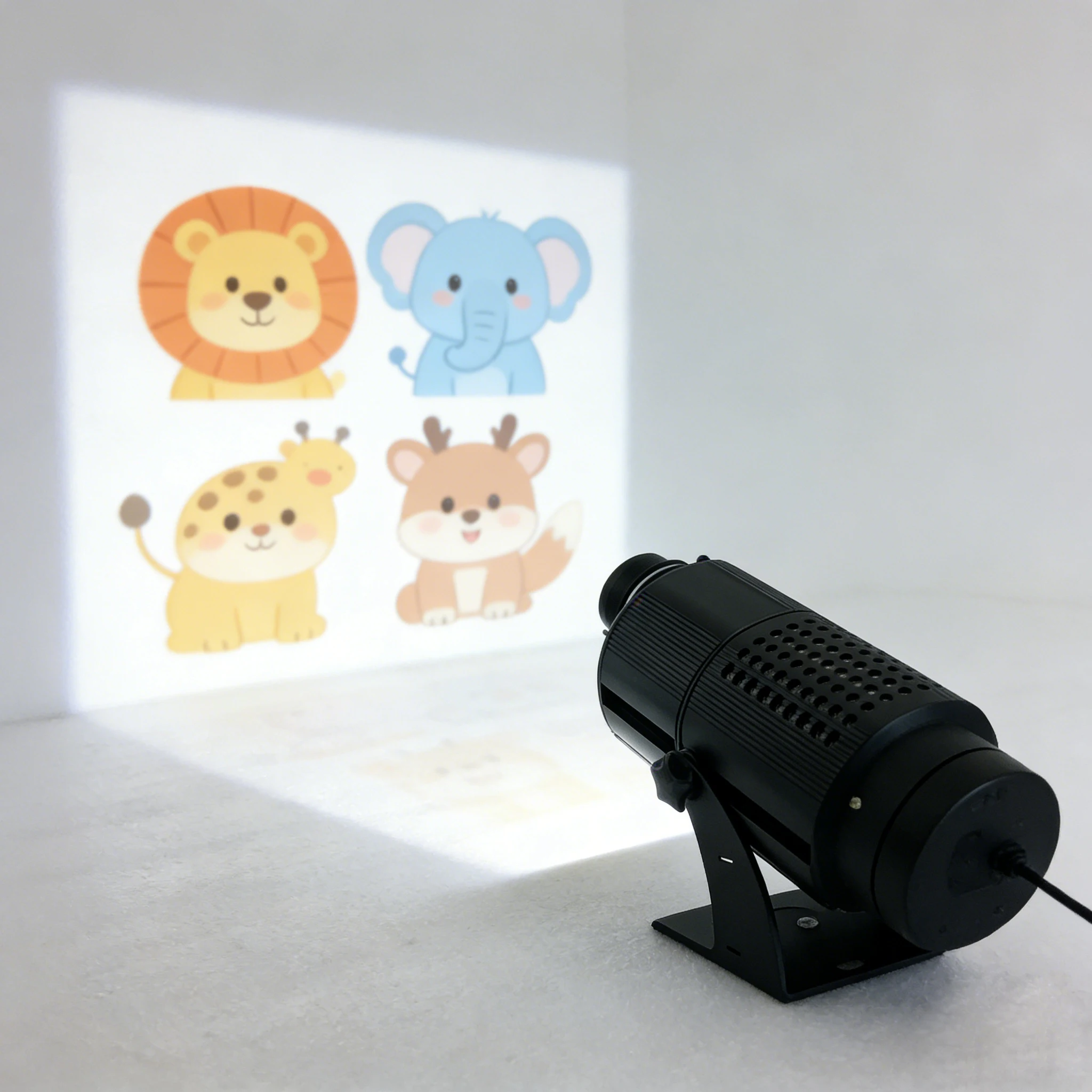 Nieuwe 4-beeld roterende Gobo-projector, 80 W IP65 waterdichte LED-commercieel licht voor buitenwinkelcentrumhotel, dynamisch reclamesysteem