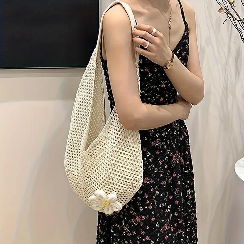 

Holiday woven bag for women 2025 new Korean version single shoulder tote bag lazy style knitted hollow flower beach bag