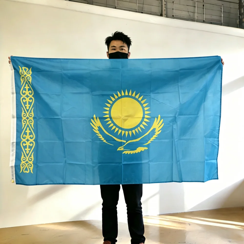FlagGo Kasachstan-Flagge, 150 x 90 cm, 3 x 5 Fuß, himmelblau, Sonnensüste, Adler, Polyester, doppelt genäht, für den Innen- und Außenbereich, Dekoration