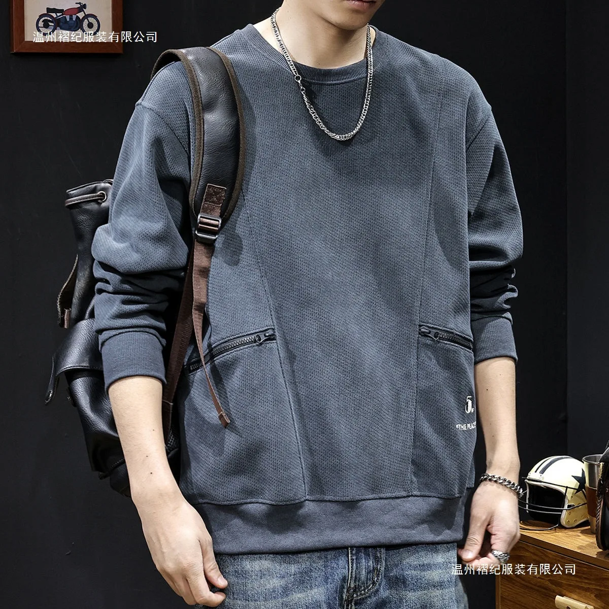 

Свитер с карманами на молнии, мужской осенне-зимний новый тяжелый мужской костюм больших размеров, модная мужская одежда с круглым вырезом и длинными рукавами