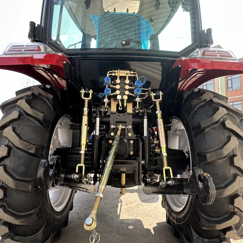 Trattori di macchine agricole