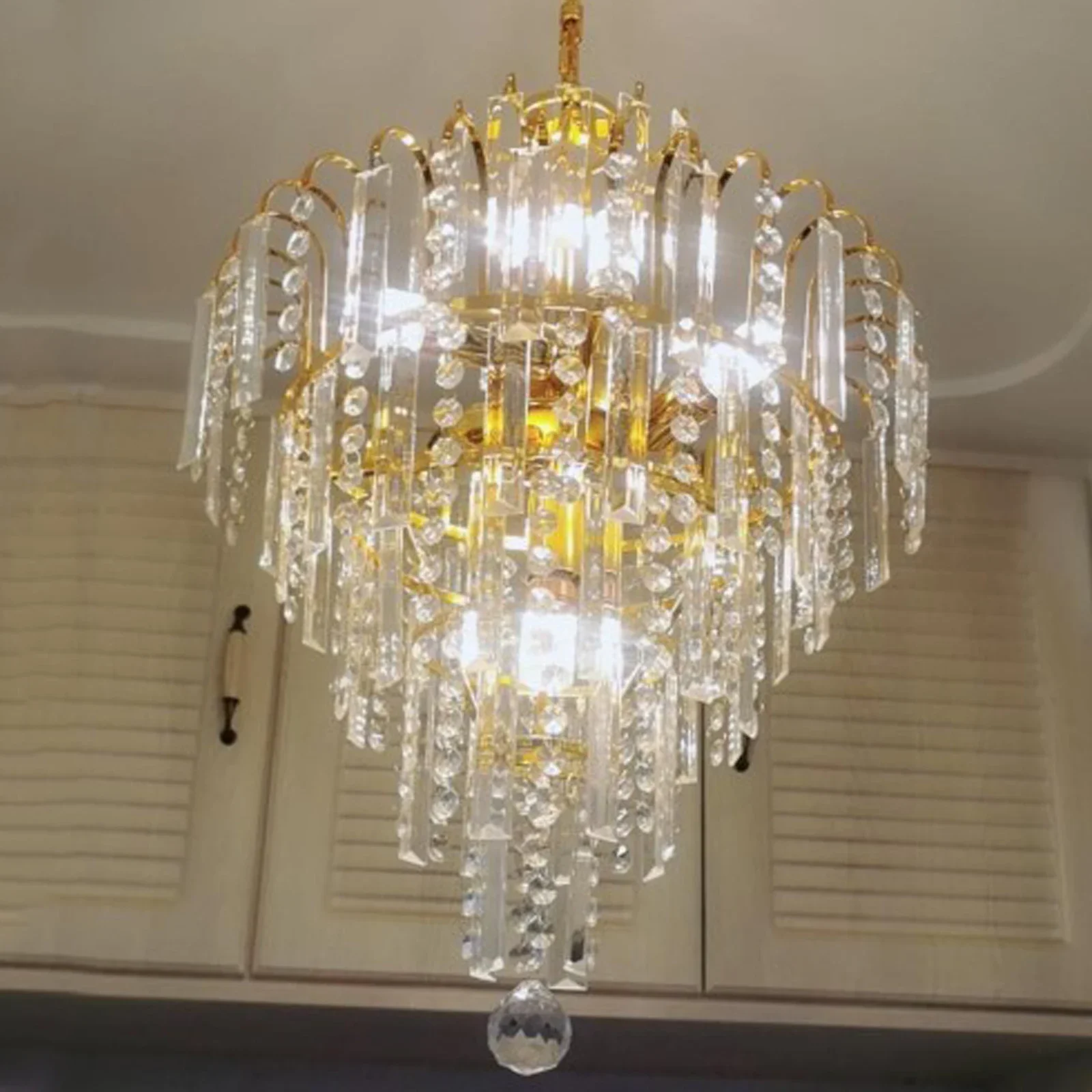 

Modern Crystal Chandelier Light K9 Round Chandelier Hanging Light Raindrop Ceiling Light Fixture Gold 4-Light 110v E14