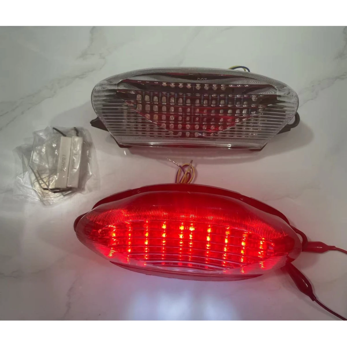 

LED Tail Light Integrated Turn Signal For Honda Super Howk VTR1000 VTR1000F 1997-2005 Motorcycle Accessories Rear Brake Light