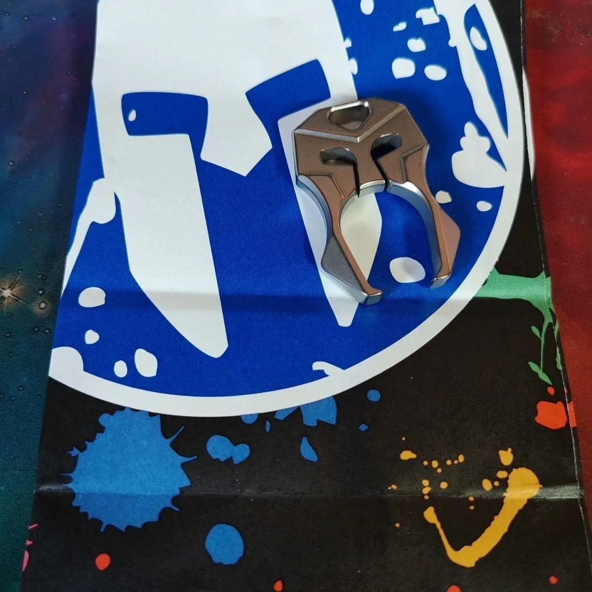 Zewnętrzny EDC Przenośny Wisiorek Wojownik Spartan Otwieracz do Butelek ze Stopu Tytanu