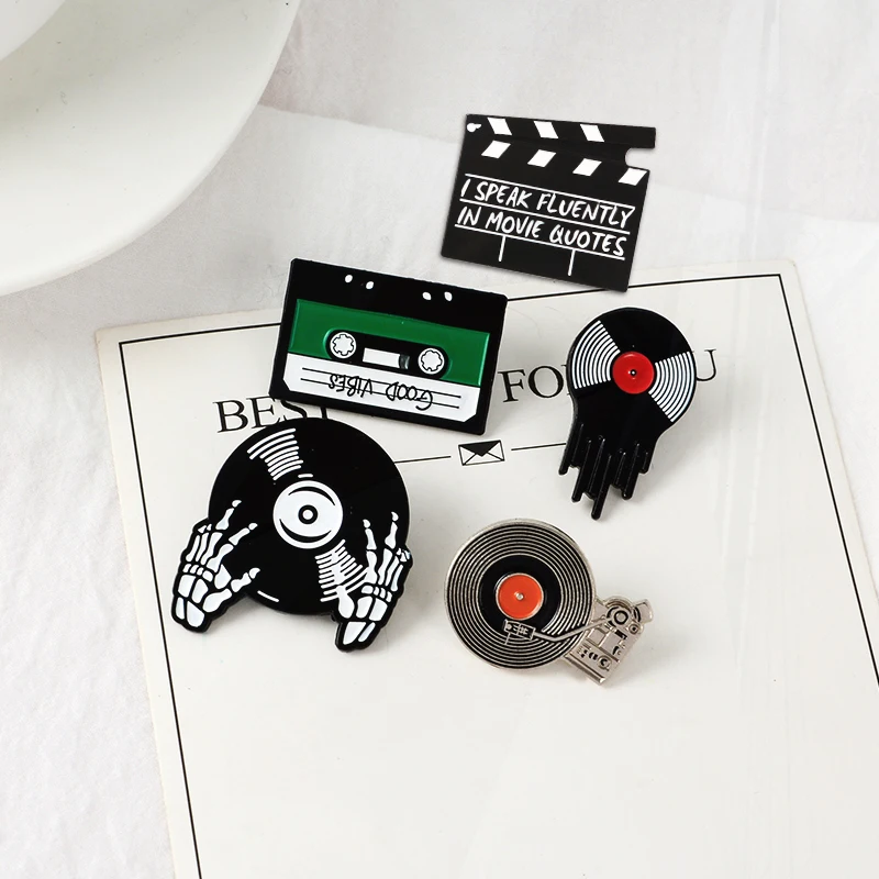 Vinyl Record Player badge Pin Lapel Pins Jeans shirt Cool Gothic Jewelry Gift Punk Music Lovers Enamel Pins Good vibes tape DJ