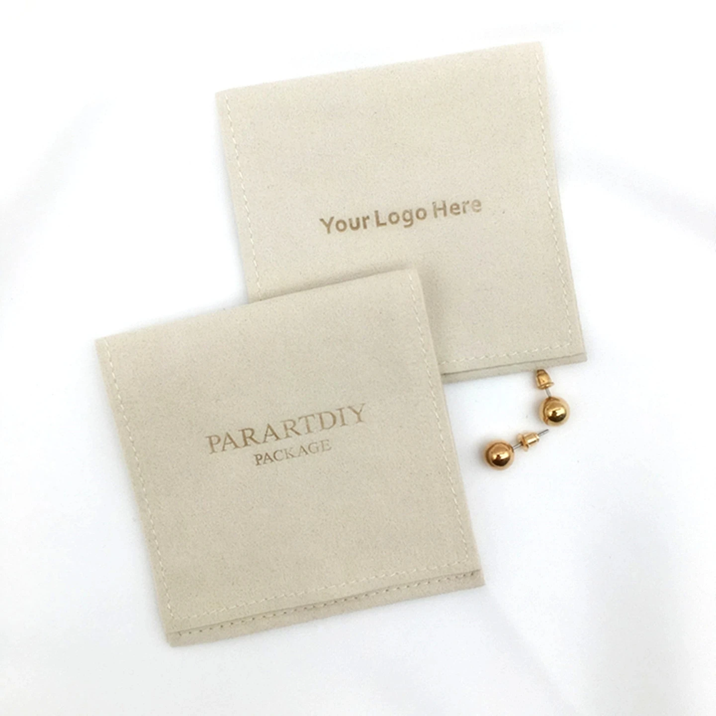 

50pcs 8x8cm Microfiber Velvet Pouches Jewelry Packaging Display Earrings Rings Gift Organizer Bags Custom Logo Wedding Favor