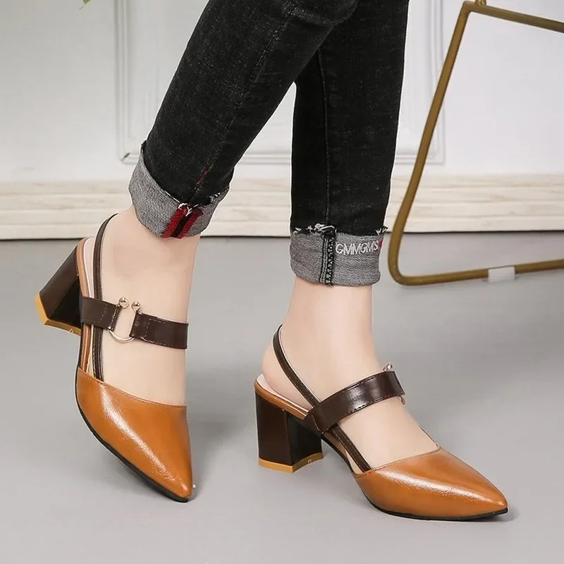 2024 Sandals Women\'s Summer New Pointy Chunky Sandals Large Size Women\'s Fashion Woman Shoes Sandals Women 2020