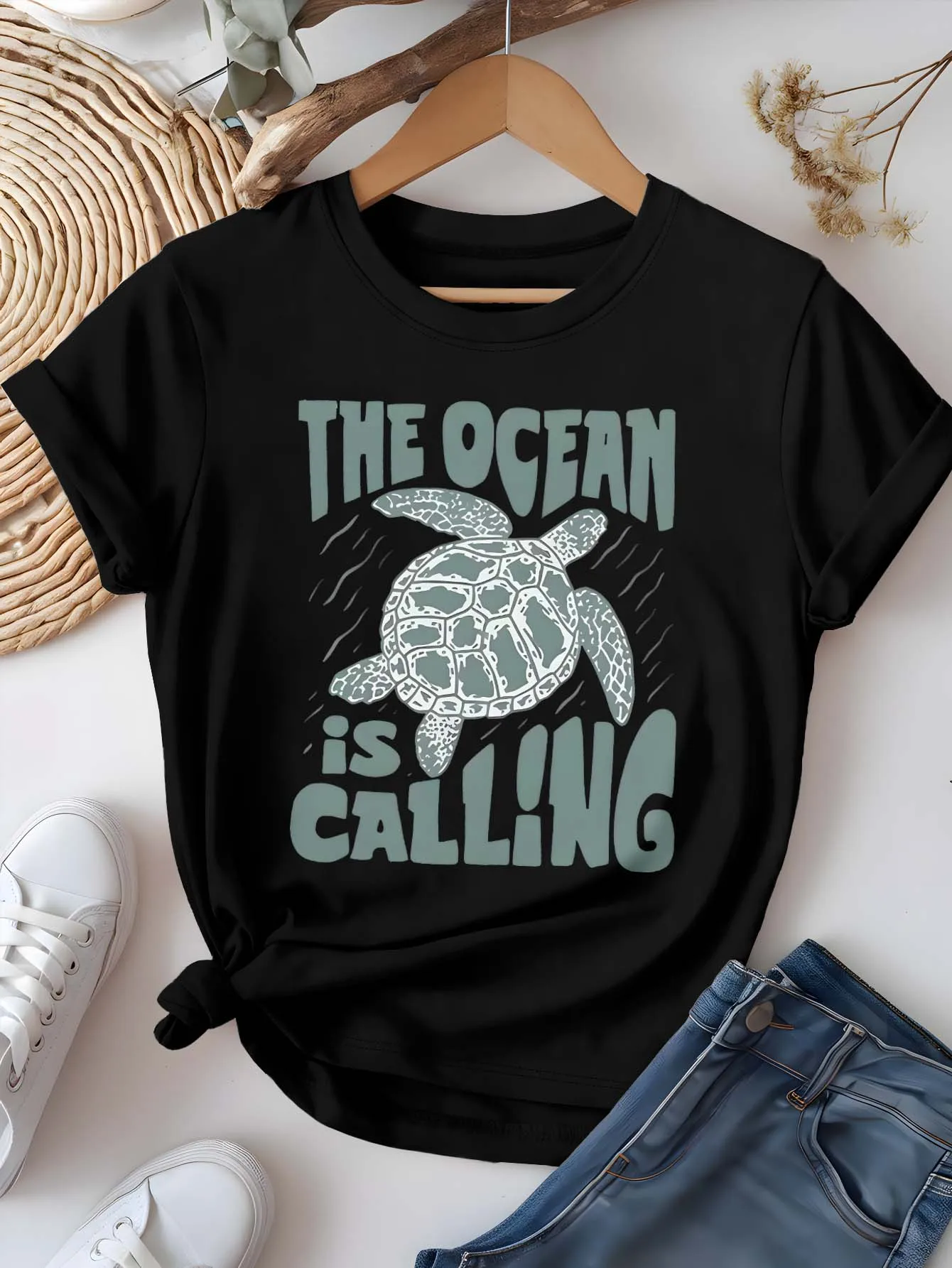 Pesisir Chic Grafis Penyu Laut Artistik Ukuran Besar - Kaus Lengan Pendek Musim Panas Terinspirasi