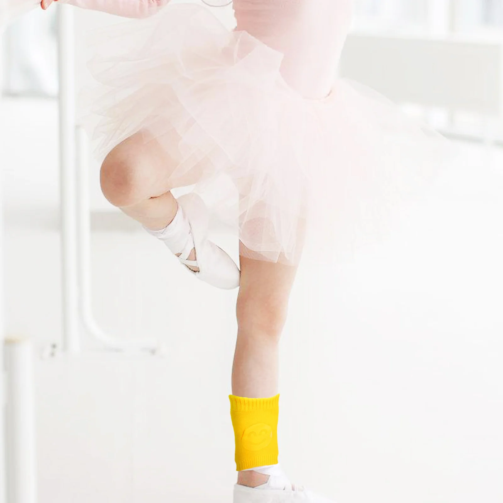 

2Pairs Dance Socks for Shoes Cotton Dancing Shoe Socks Protector Shoe Sock Supply Dancer Accessory Dancing Supply