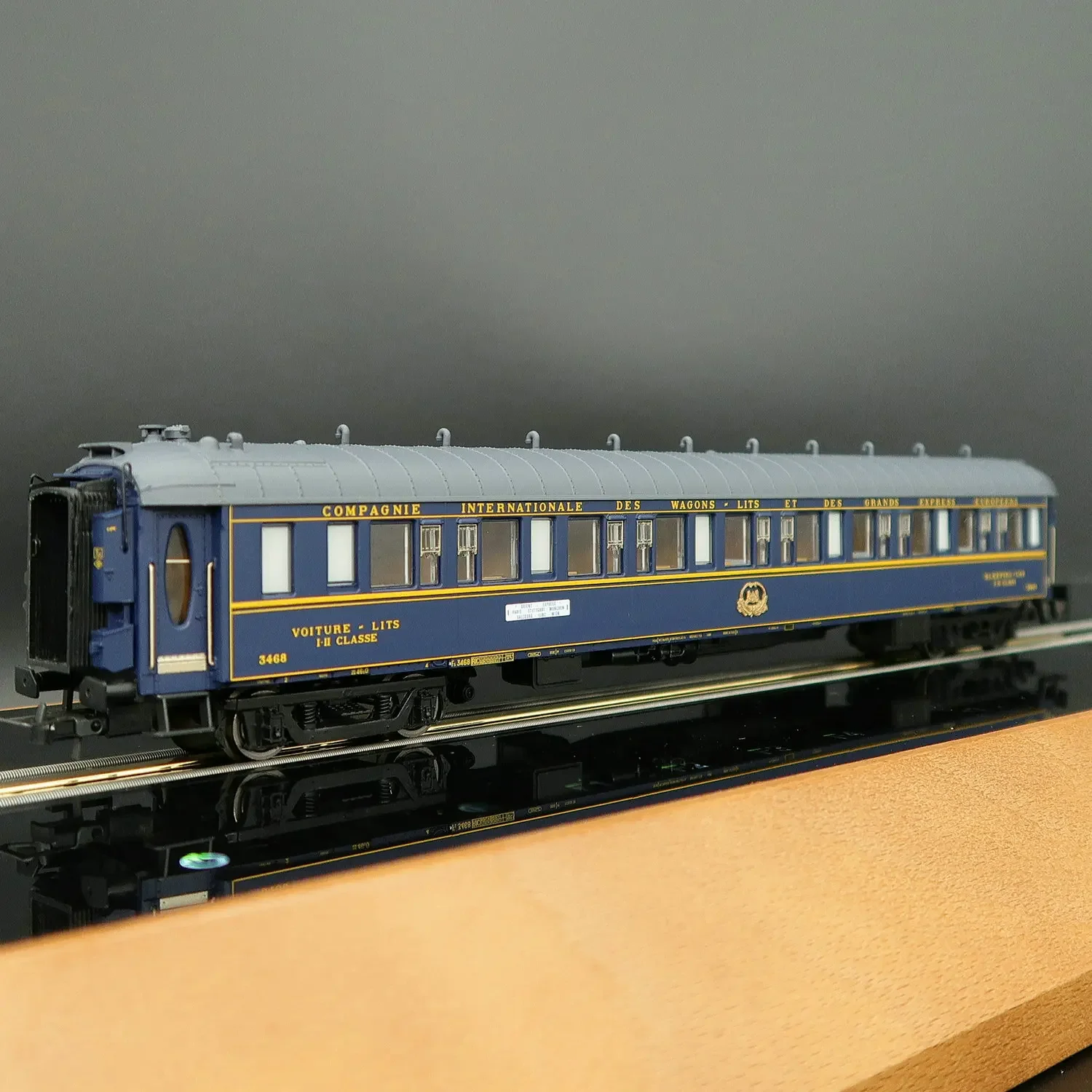 Rivarossi Ho 1/87 Trein Model Hr4384 Orient Express Personenauto Met Verlichting Vijf-Sectie Set Railwagon Model Speelgoed Cadeau