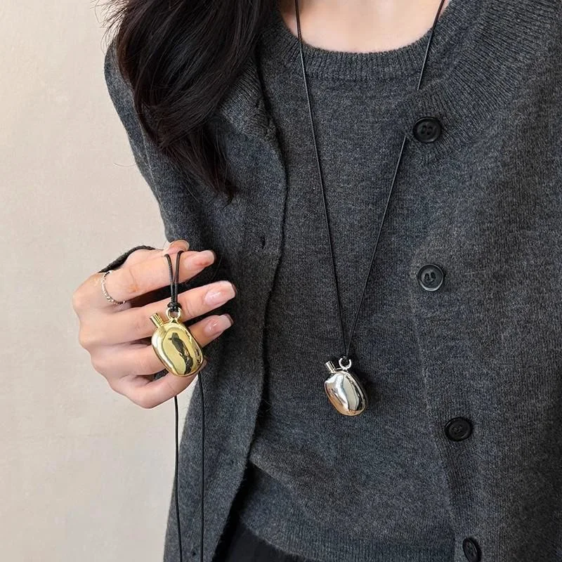 Modern Jewelry Elegant Temperament Metal Kettle Pendant Necklace For Women 2024 Trend New Simply Design Accessories Hot Sale