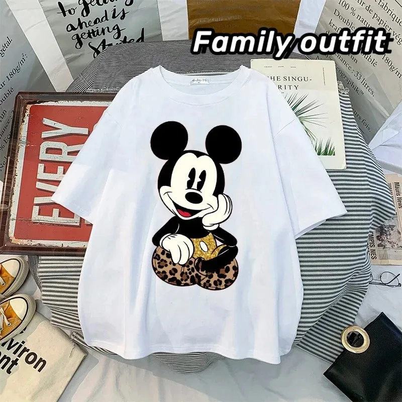 Blusas de Mickey Anime de Disney Y2k, ropa de talla grande para mujer, camisetas gráficas, ropa Kawaii, camiseta Harajuku de gran tamaño, Tops para mujer