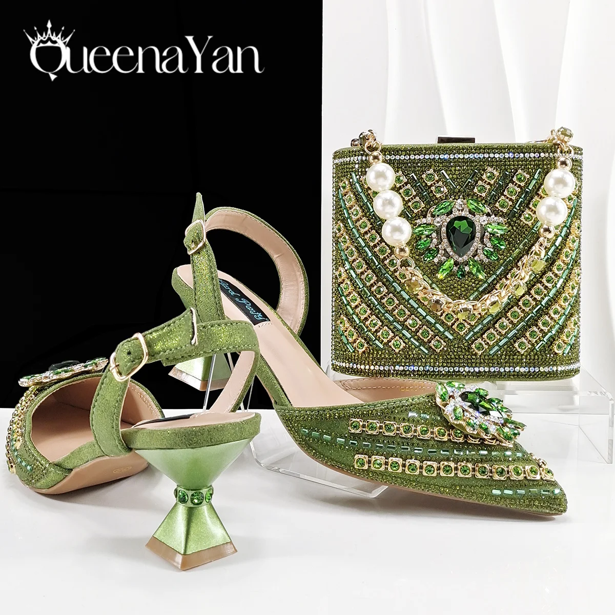 

Queena Yan New Arrival Green Color Rhinestone Decoration Design Party Wedding Pointed Toe Lady Shoes and Bag Set