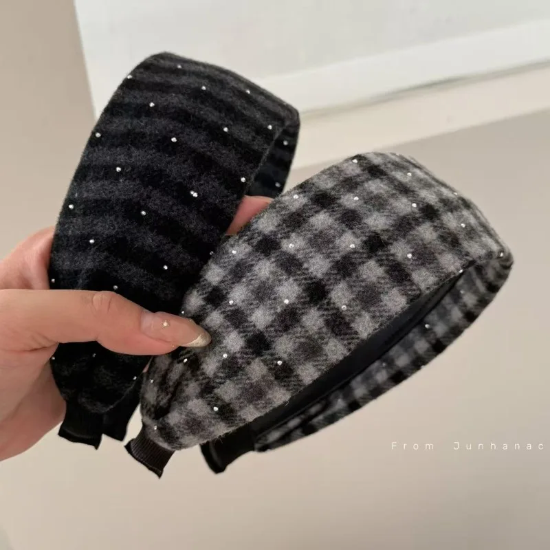 

Корейская ретро мода клетчатая шерстяная повязка на голову с широким краем простой темпераментный универсальный обруч для волос женский головной убор