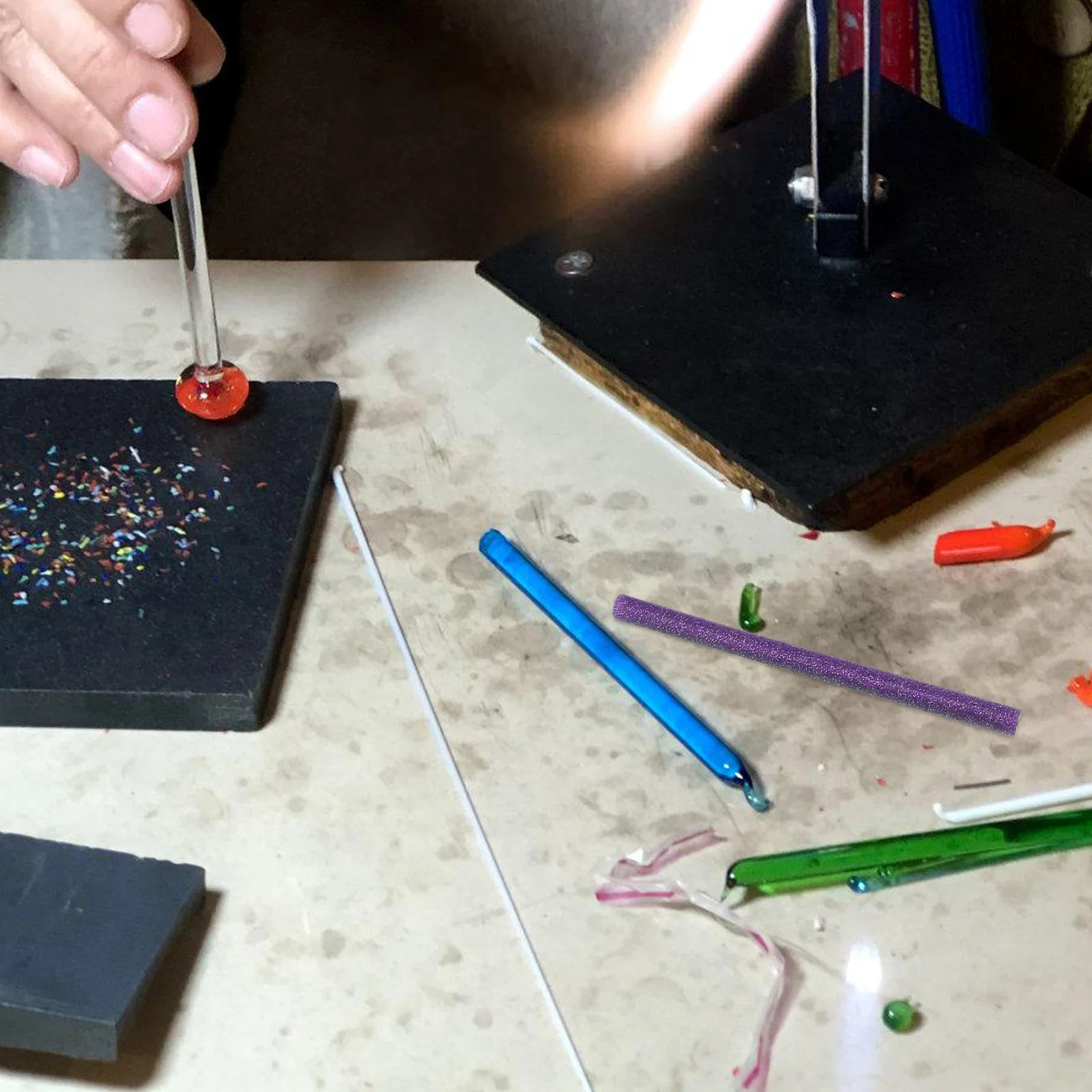 

120Pcs Hot Melt Glue Sticks DIY Craft Tools Versatile Adhesive Sticks for Paper Glass Plastic Fabric Wood Sealing Decorating DIY